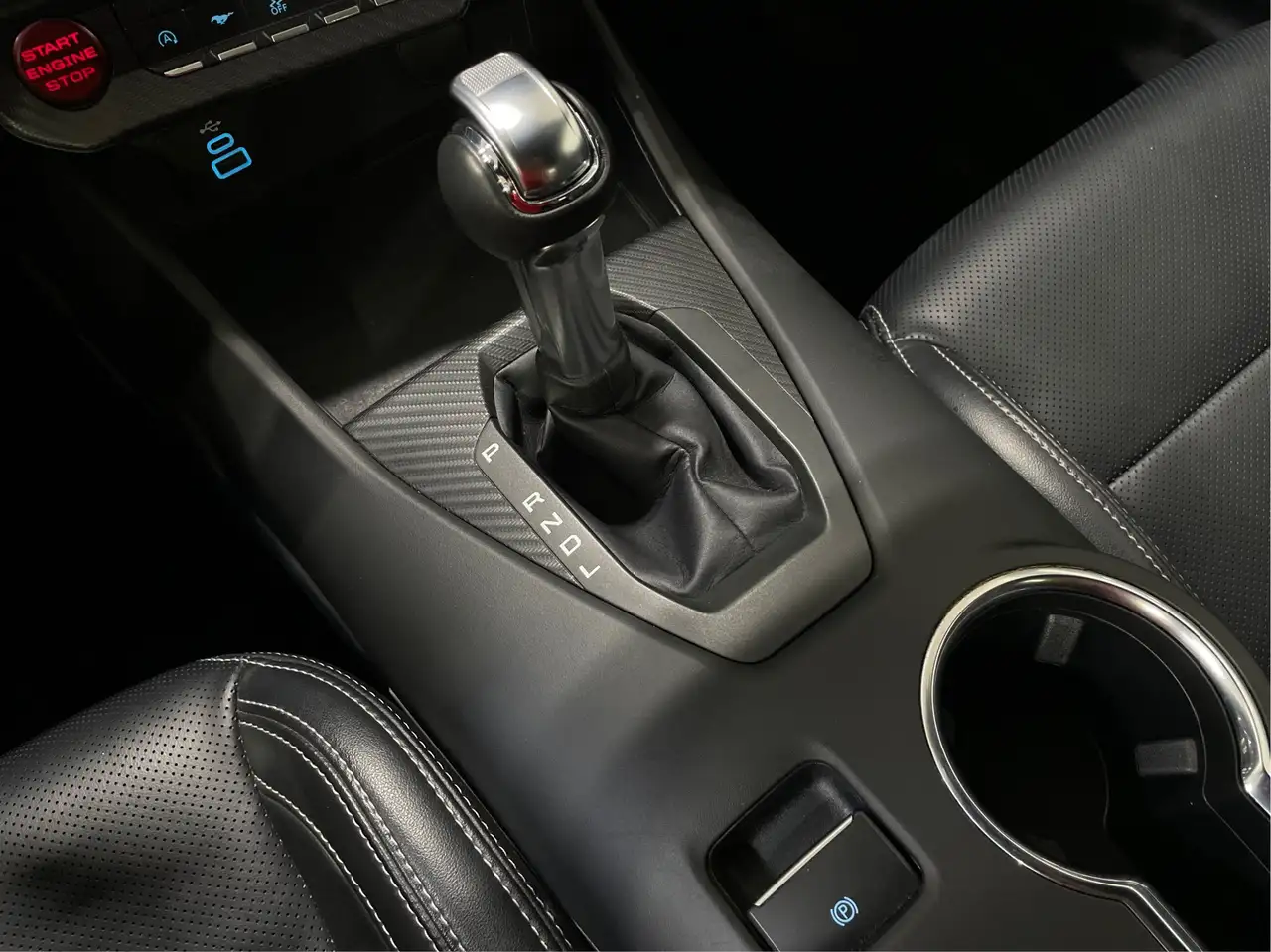 Ford Mustang - Image 28