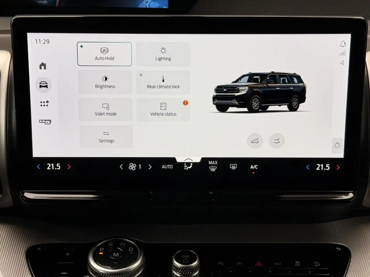 Ford Expedition - Image 20