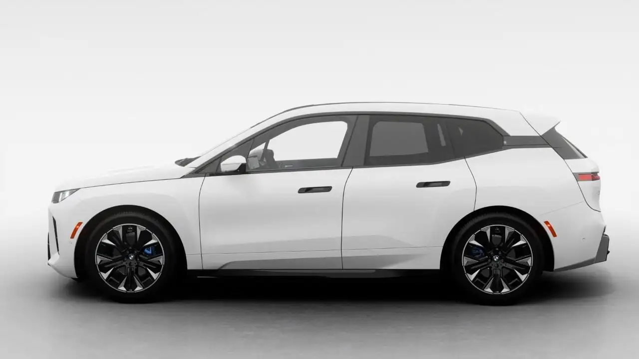 BMW iX - Image 4