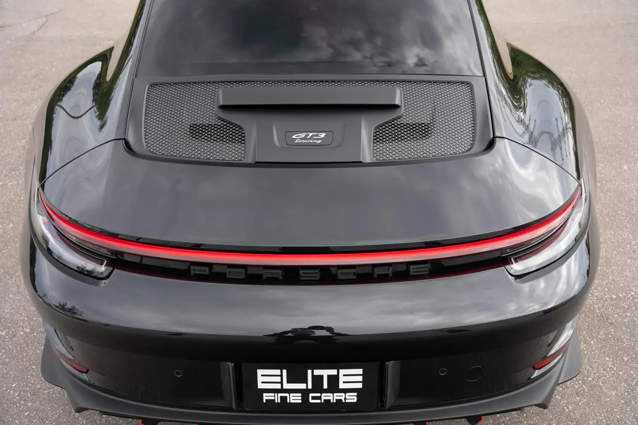 Porsche 911 - Image 15