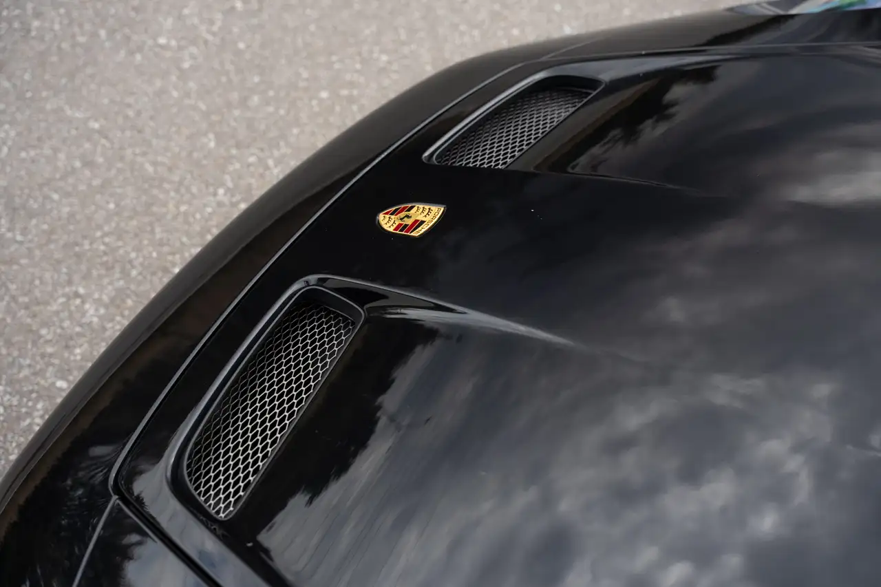 Porsche 911 - Image 11