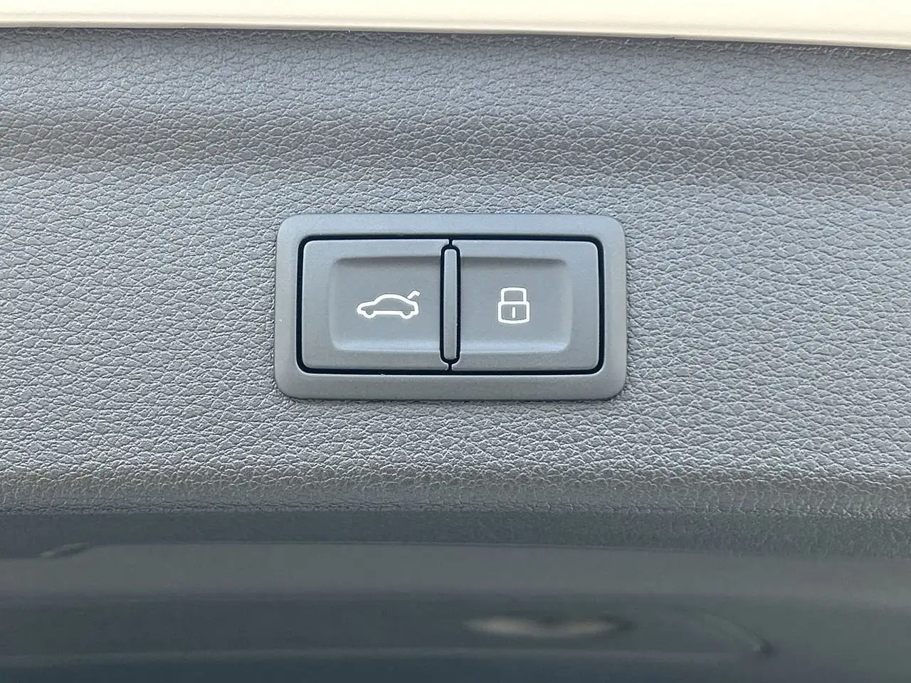Audi Q3 - Image 32
