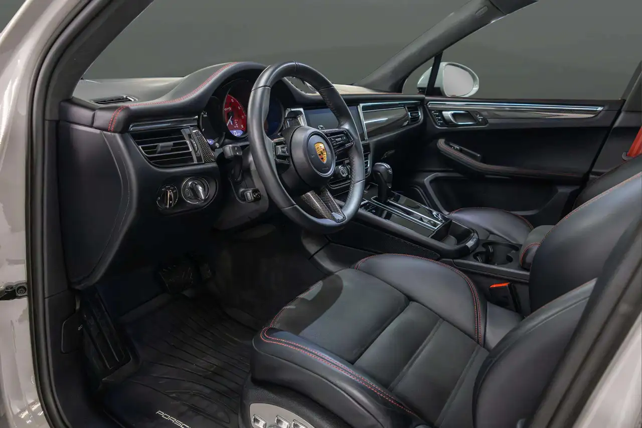 Porsche Macan - Image 19