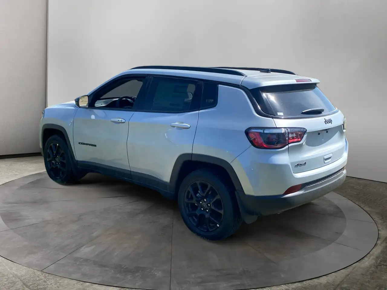 Jeep Compass - Image 3
