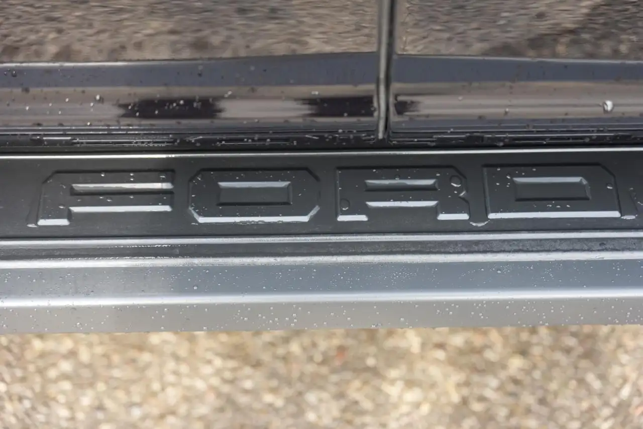Ford F-150 - Image 10