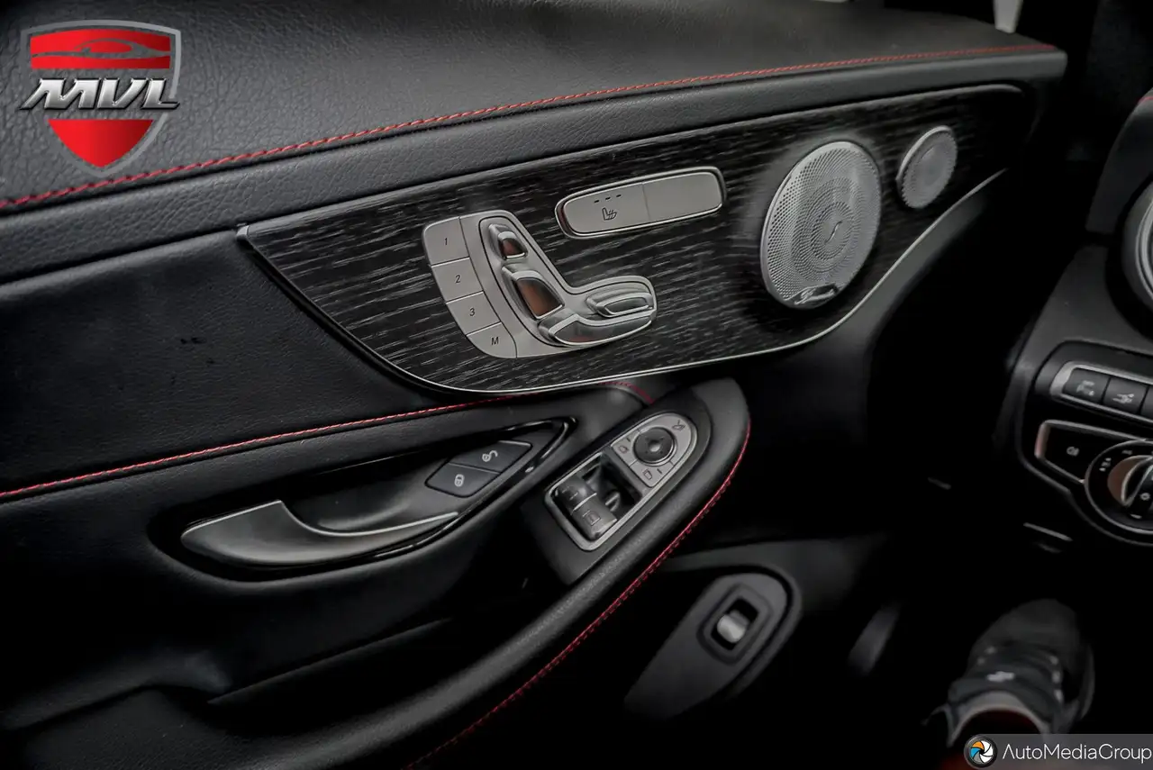 Mercedes-Benz C-Class - Image 12