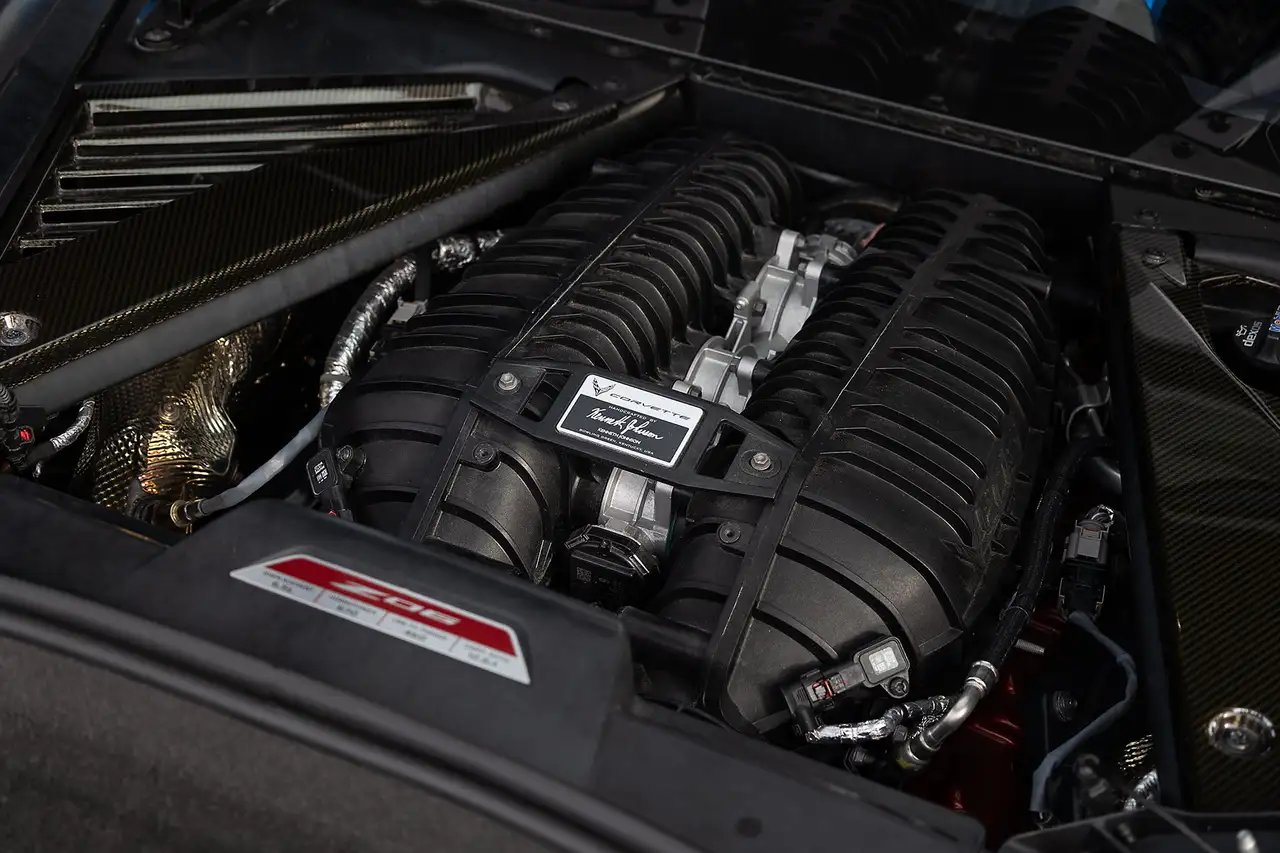 Chevrolet Corvette - Image 30