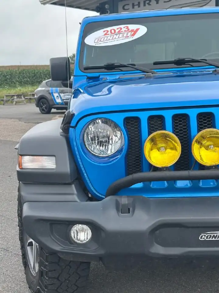 Jeep Wrangler - Image 8