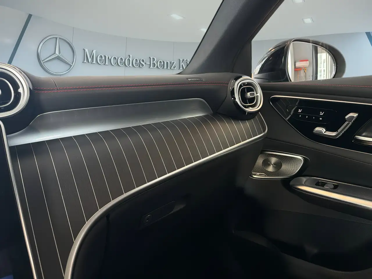 Mercedes-Benz GLC - Image 13