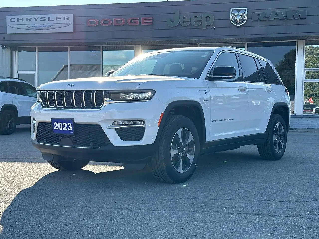 Jeep Grand Cherokee - Image 3