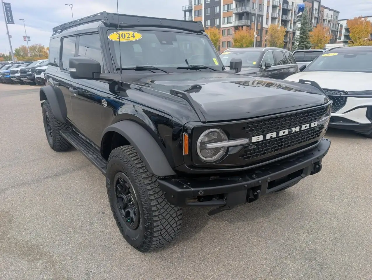 Ford Bronco - Image 10