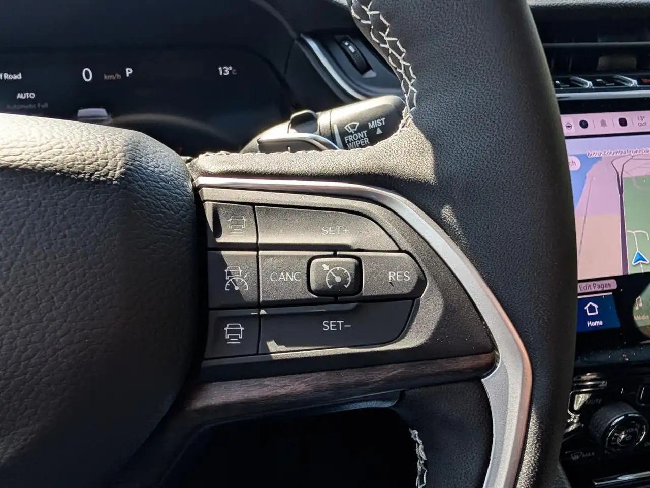 Jeep Grand Cherokee - Image 26