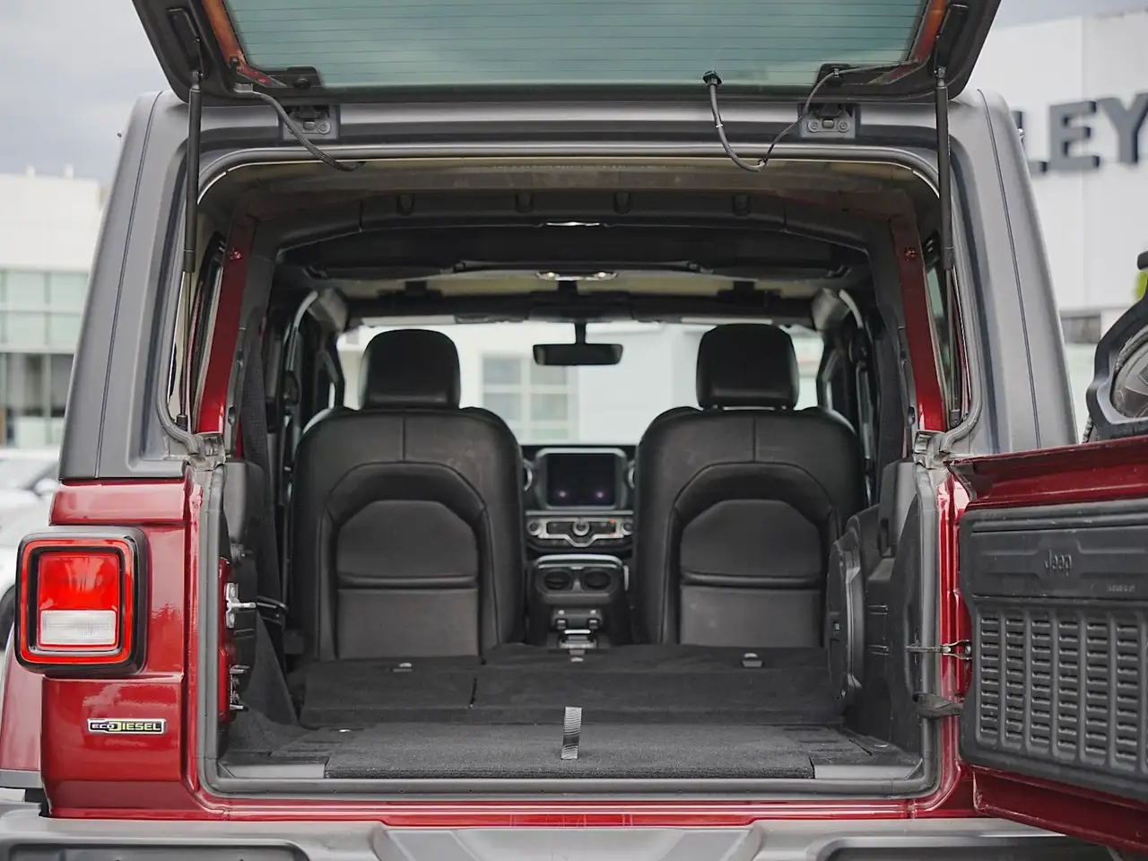 Jeep Wrangler - Image 36