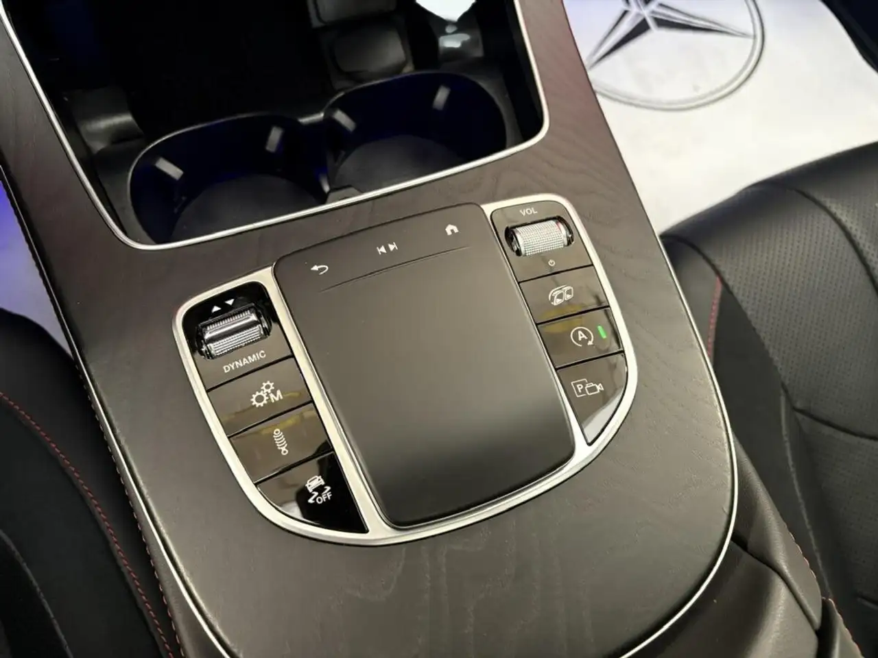 Mercedes-Benz CLS - Image 17