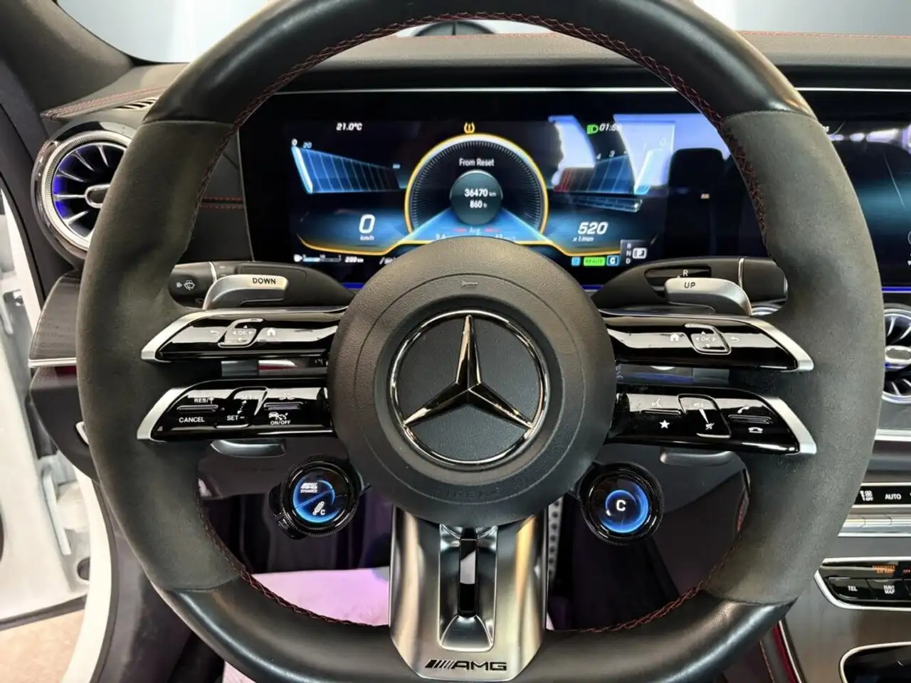 Mercedes-Benz CLS - Image 13