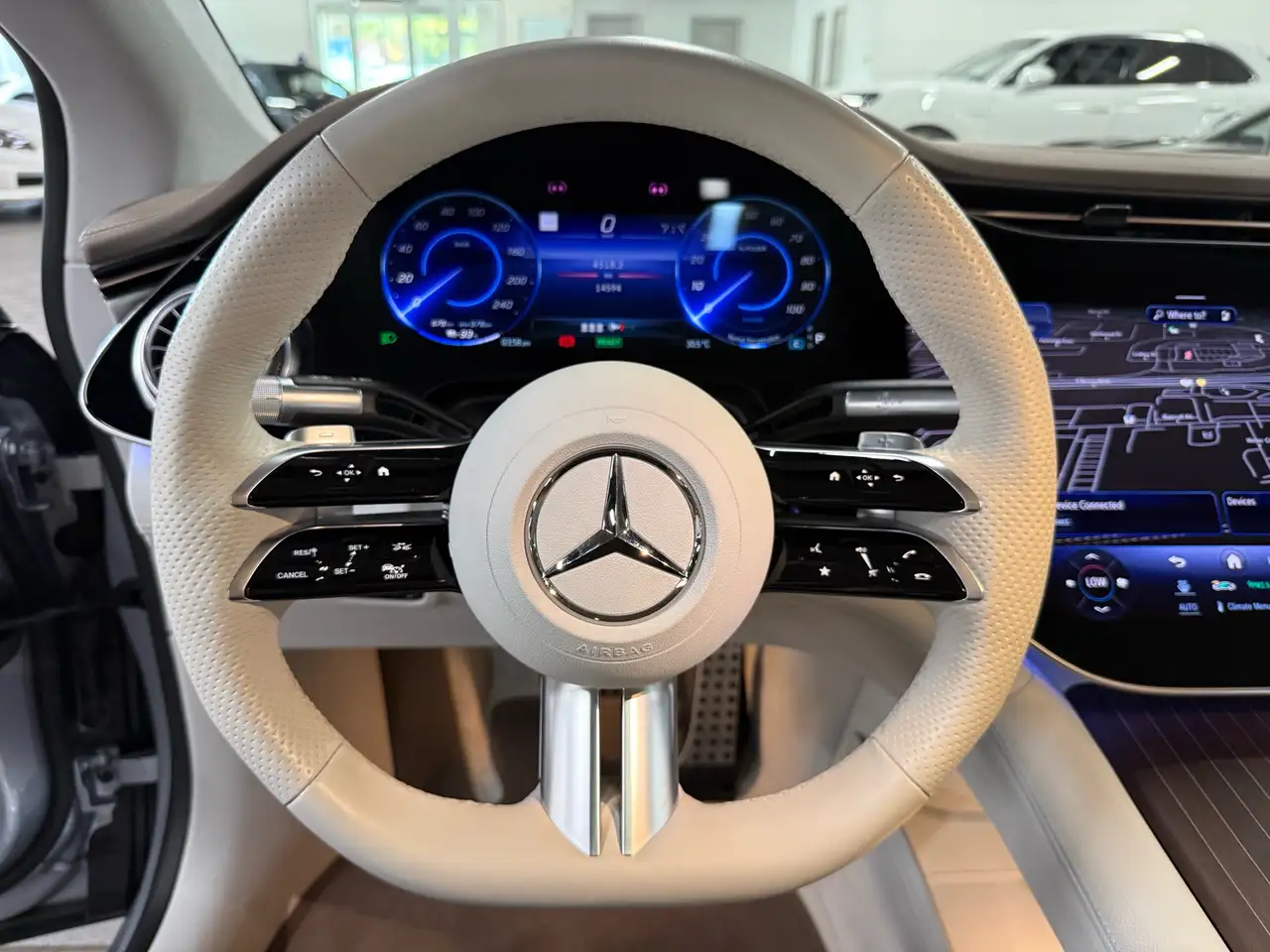 Mercedes-Benz EQS - Image 19