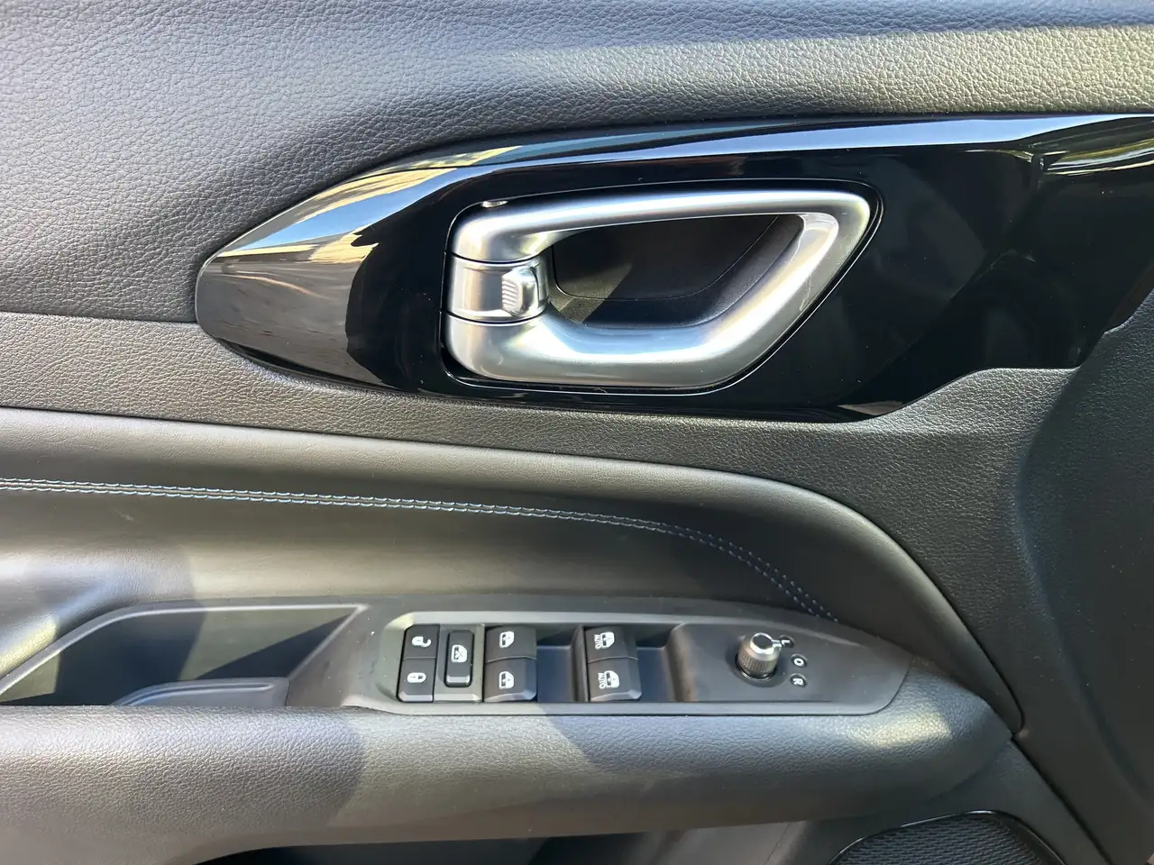 Jeep Compass - Image 9