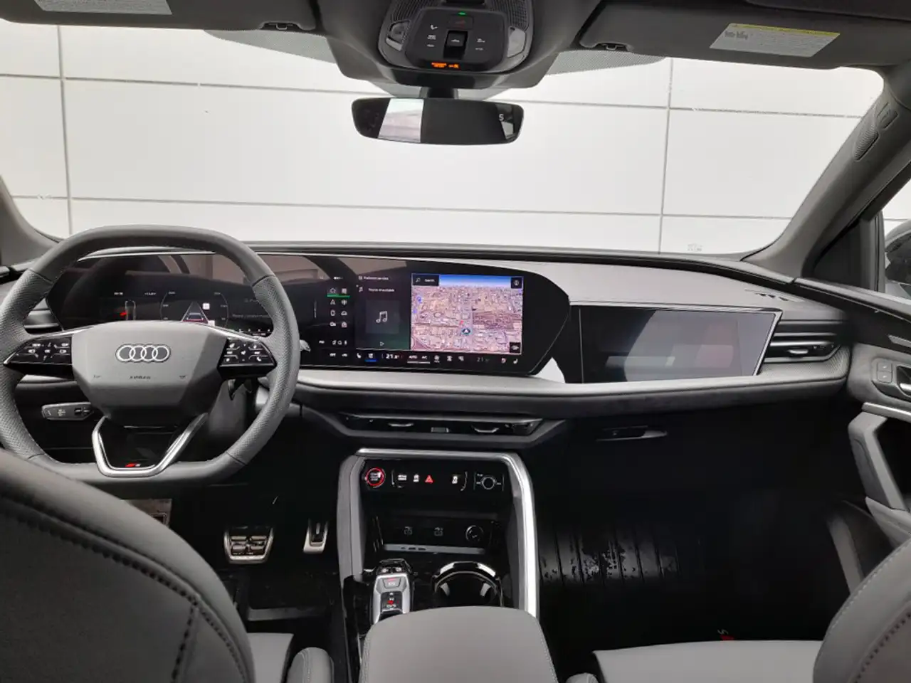 Audi SQ5 - Image 13