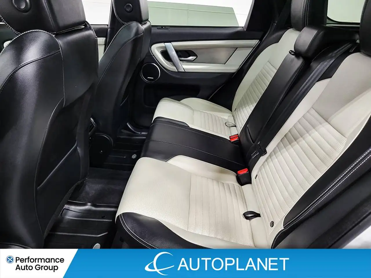 Land Rover Discovery Sport - Image 32