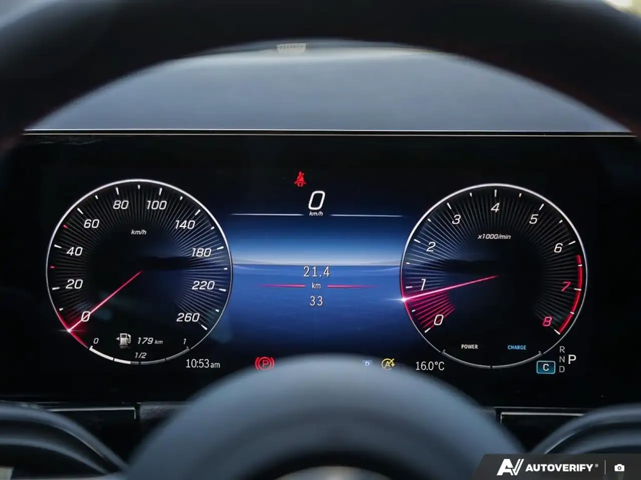 Mercedes-Benz GLA - Image 17