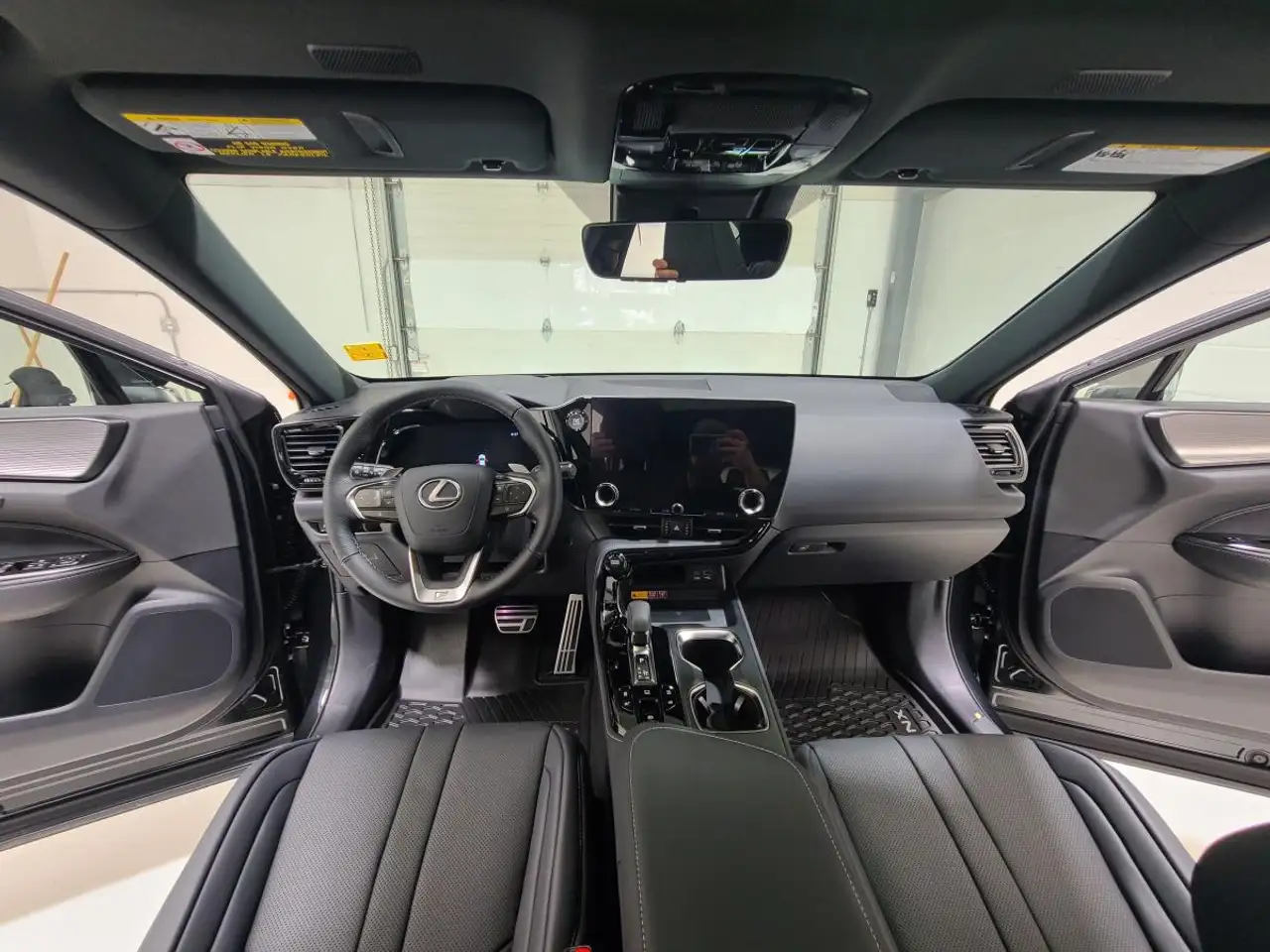 Lexus NX 350 - Image 20