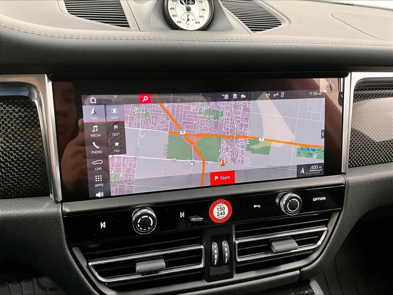 Porsche Macan - Image 23