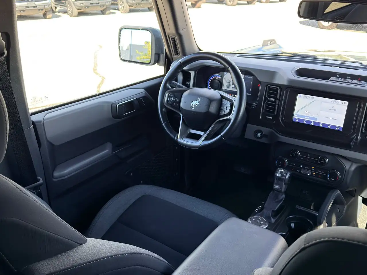 Ford Bronco - Image 32