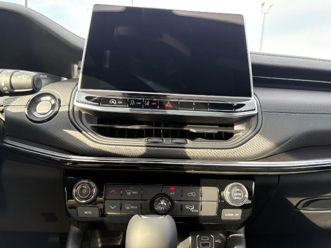 Jeep Compass - Image 16