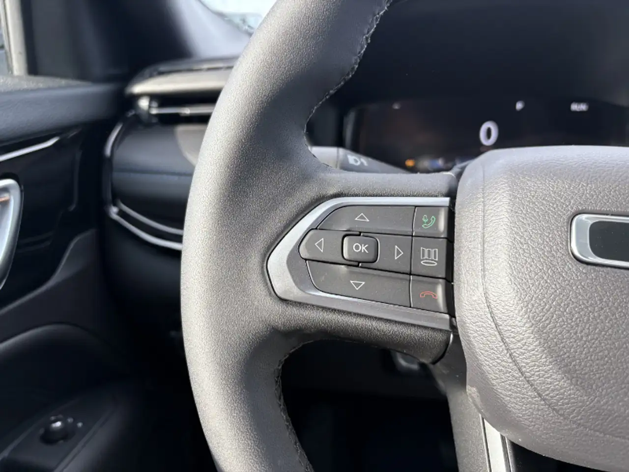 Jeep Compass - Image 19