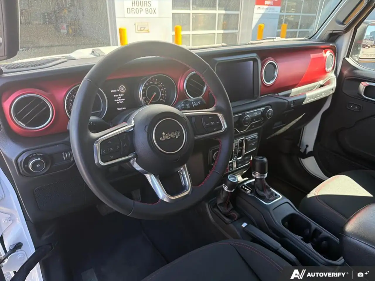 Jeep Wrangler - Image 13