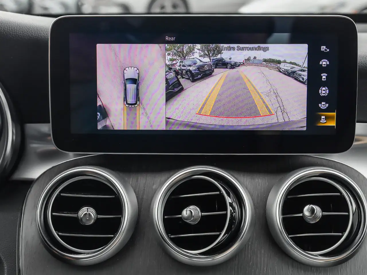 Mercedes-Benz GLC - Image 24
