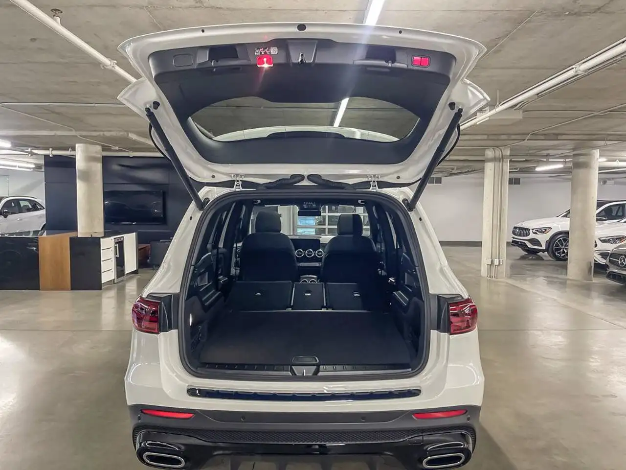 Mercedes-Benz GLB - Image 26