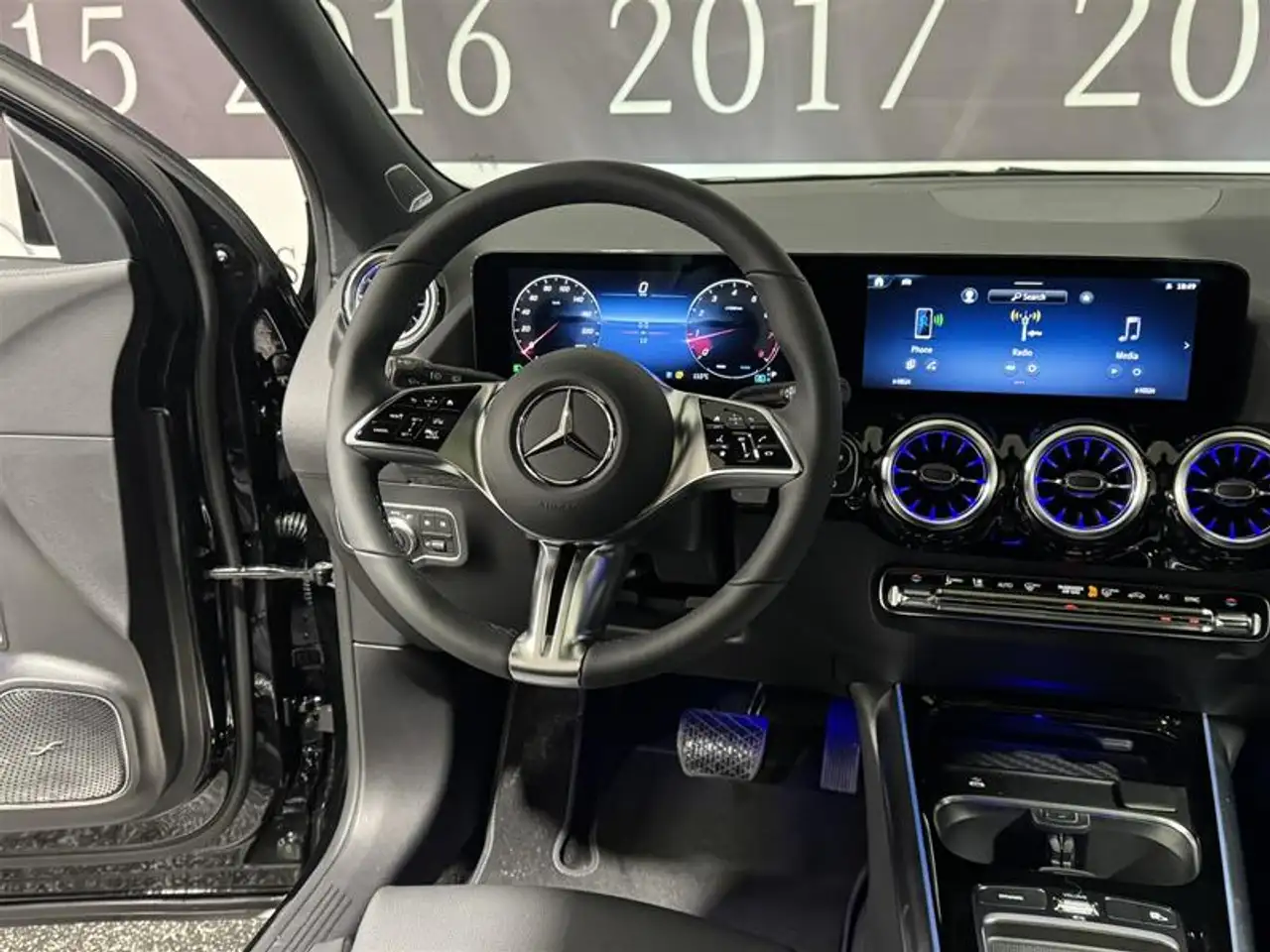 Mercedes-Benz GLA - Image 20