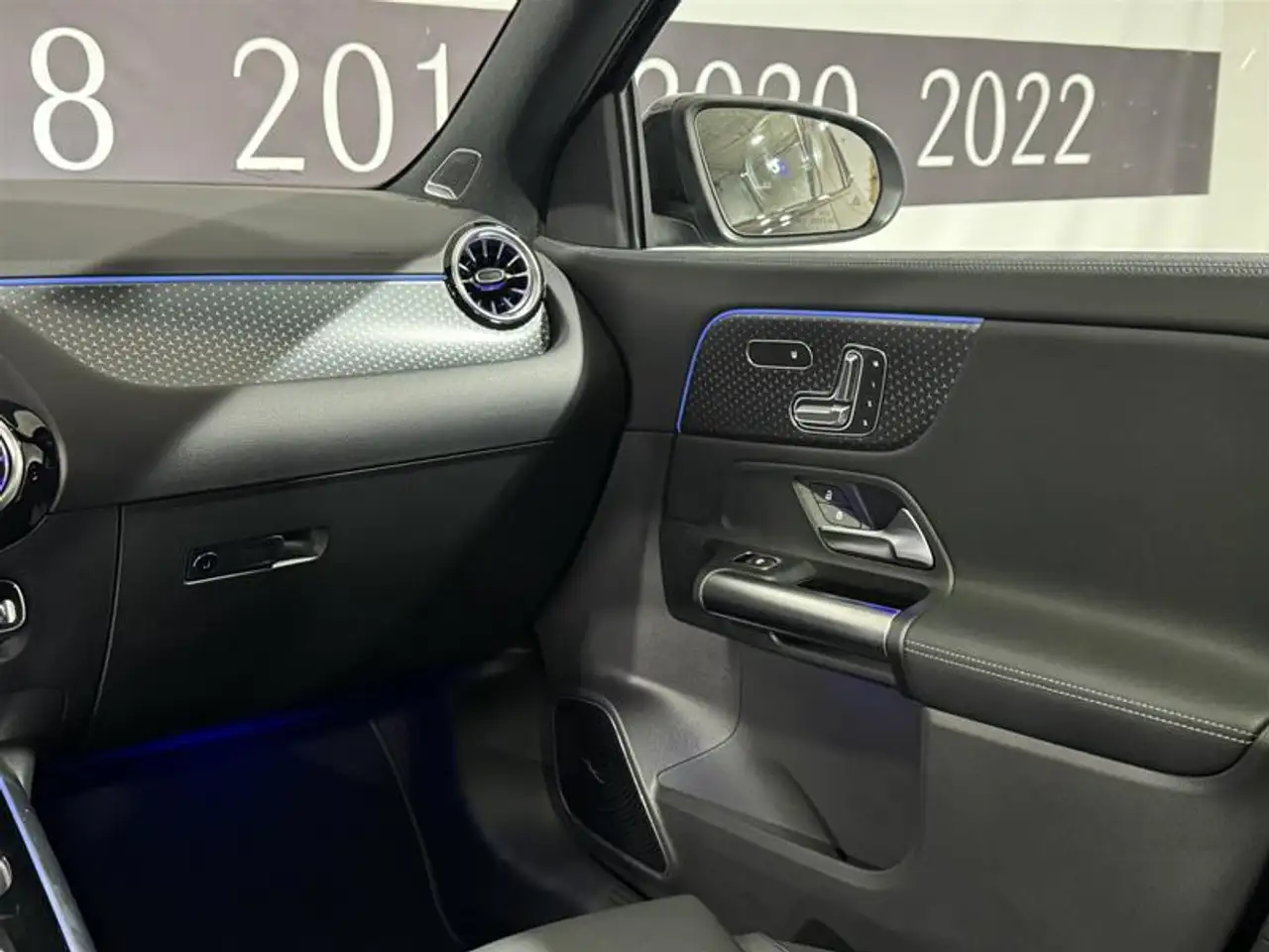 Mercedes-Benz GLA - Image 22