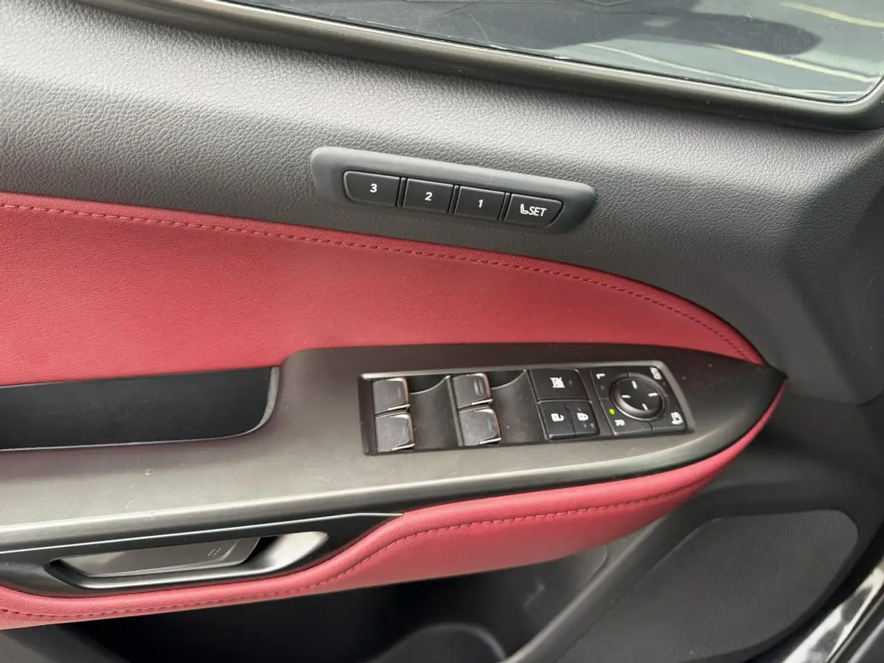 Lexus NX 350h - Image 22