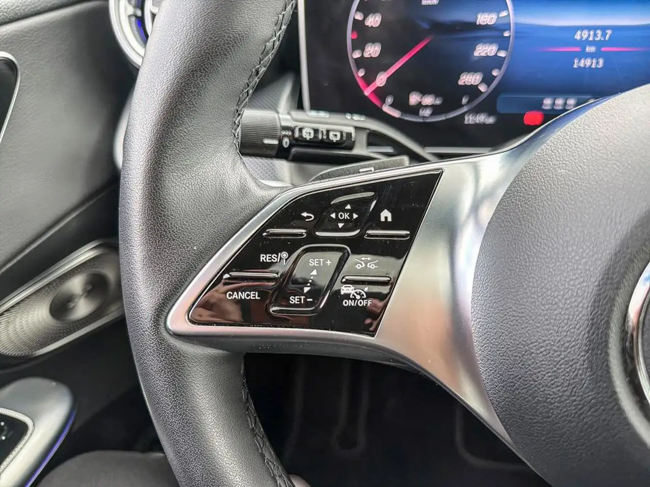 Mercedes-Benz GLC - Image 10