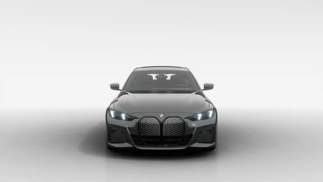 BMW i4 - Image 3