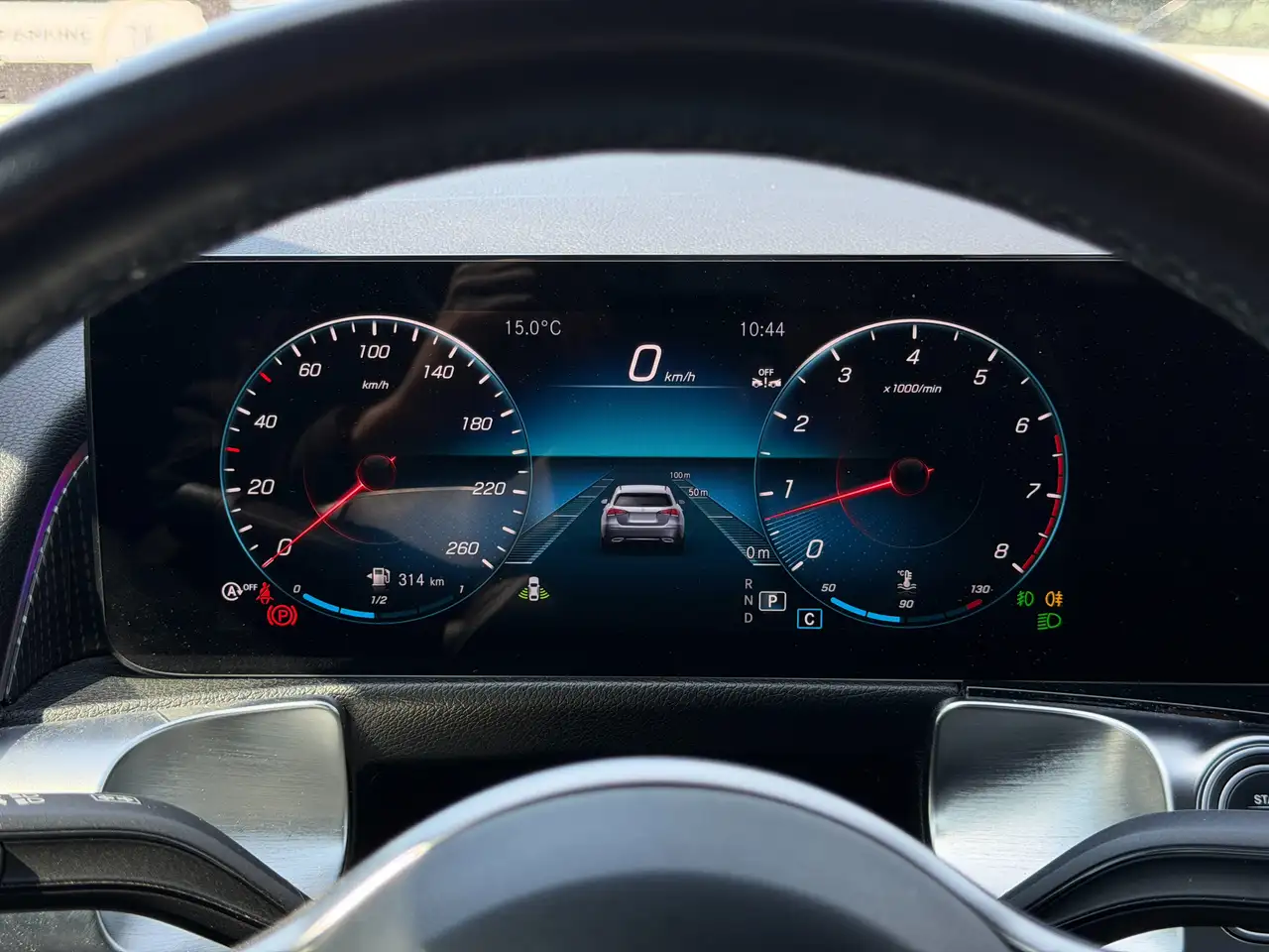 Mercedes-Benz GLB - Image 26