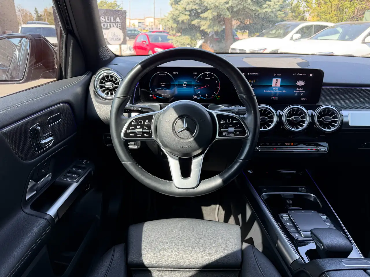 Mercedes-Benz GLB - Image 17