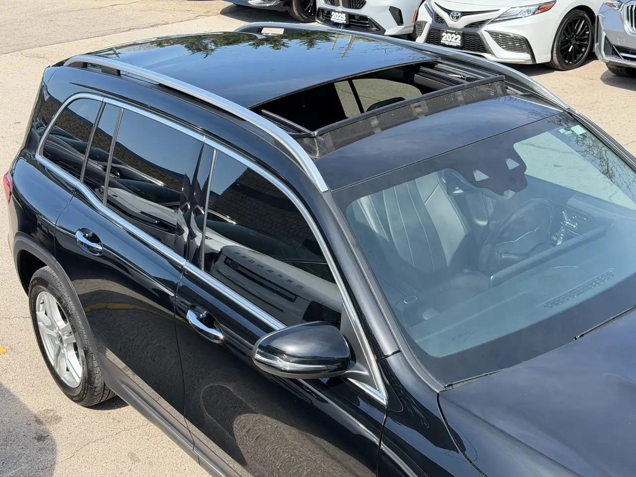 Mercedes-Benz GLB - Image 14