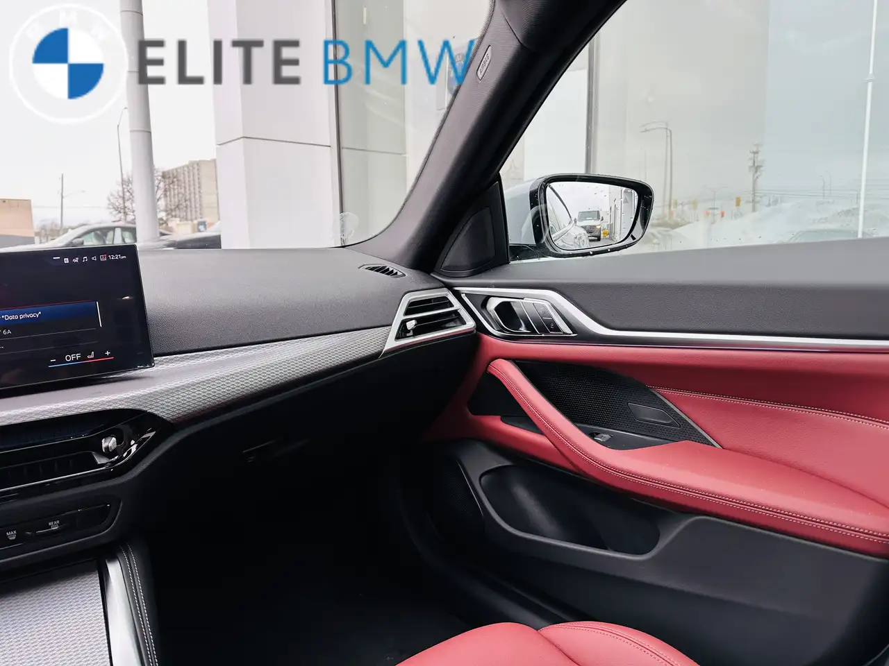 BMW i4 - Image 27