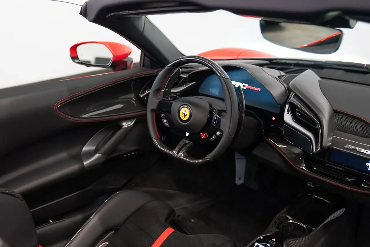 Ferrari SF90 Spider - Image 19