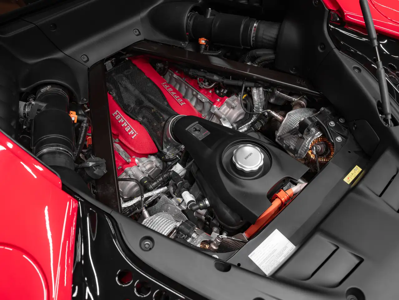 Ferrari SF90 Stradale - Image 32