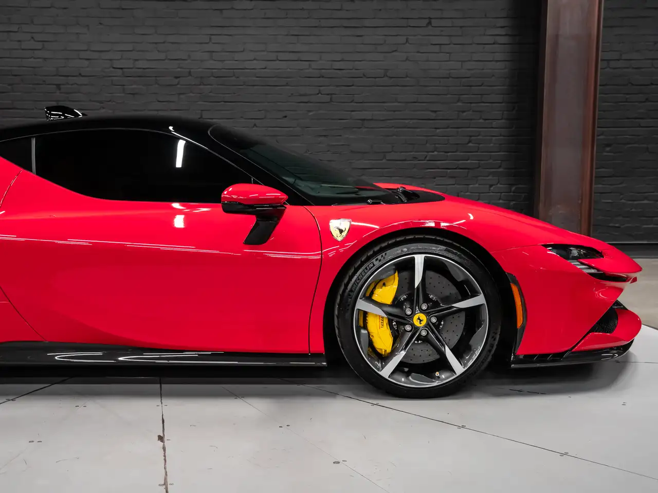 Ferrari SF90 Stradale - Image 20