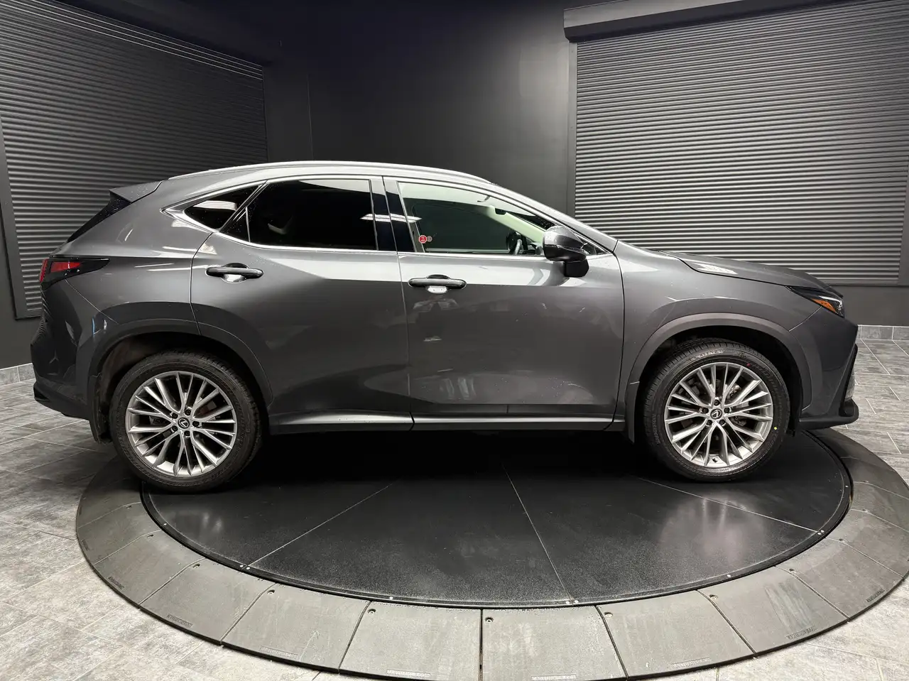 Lexus NX - Image 2