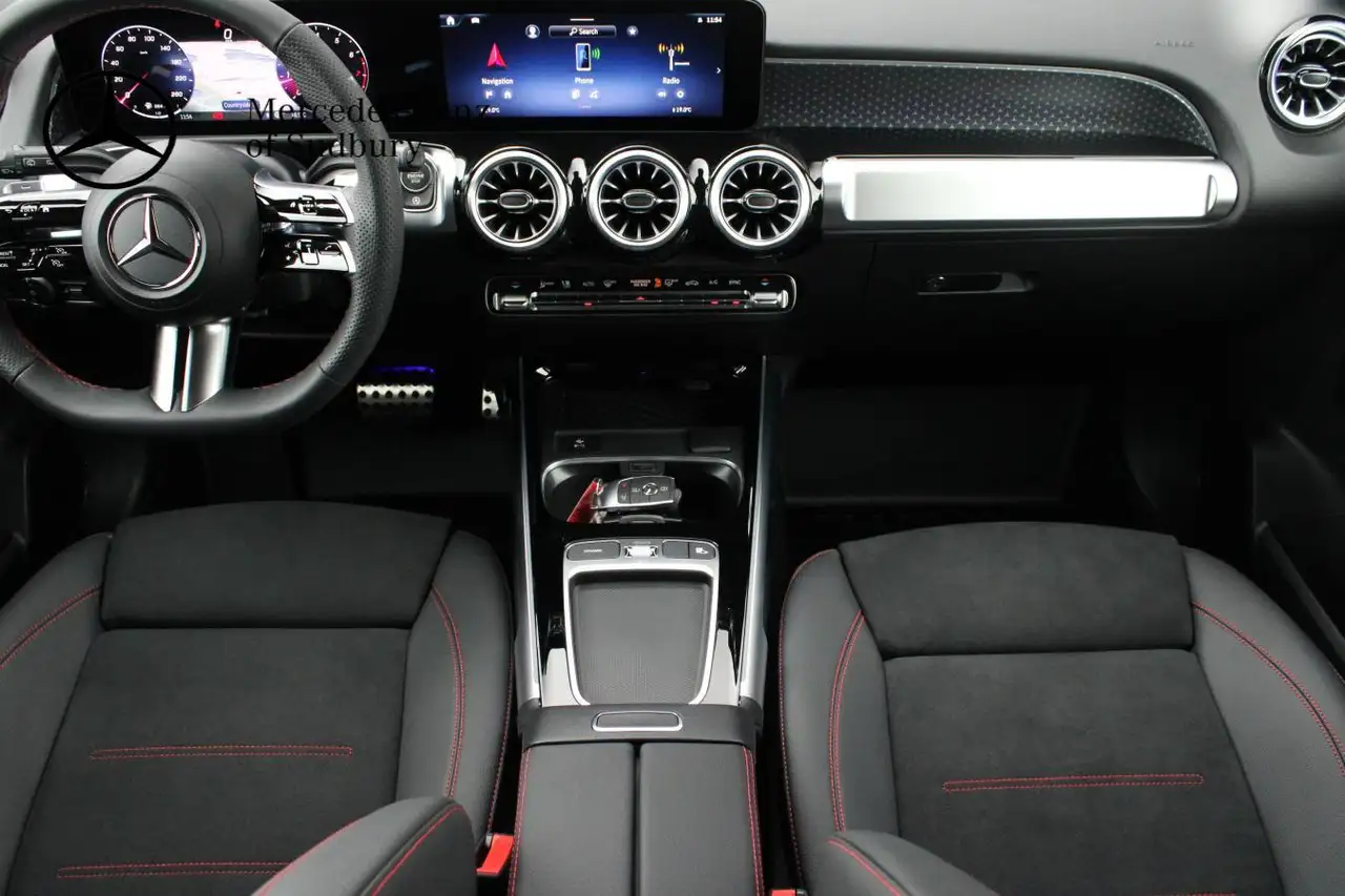 Mercedes-Benz GLB - Image 24