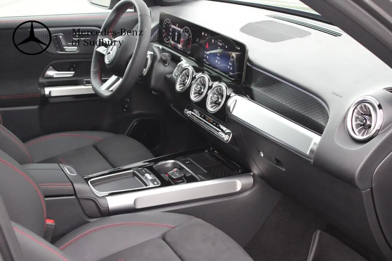 Mercedes-Benz GLB - Image 21