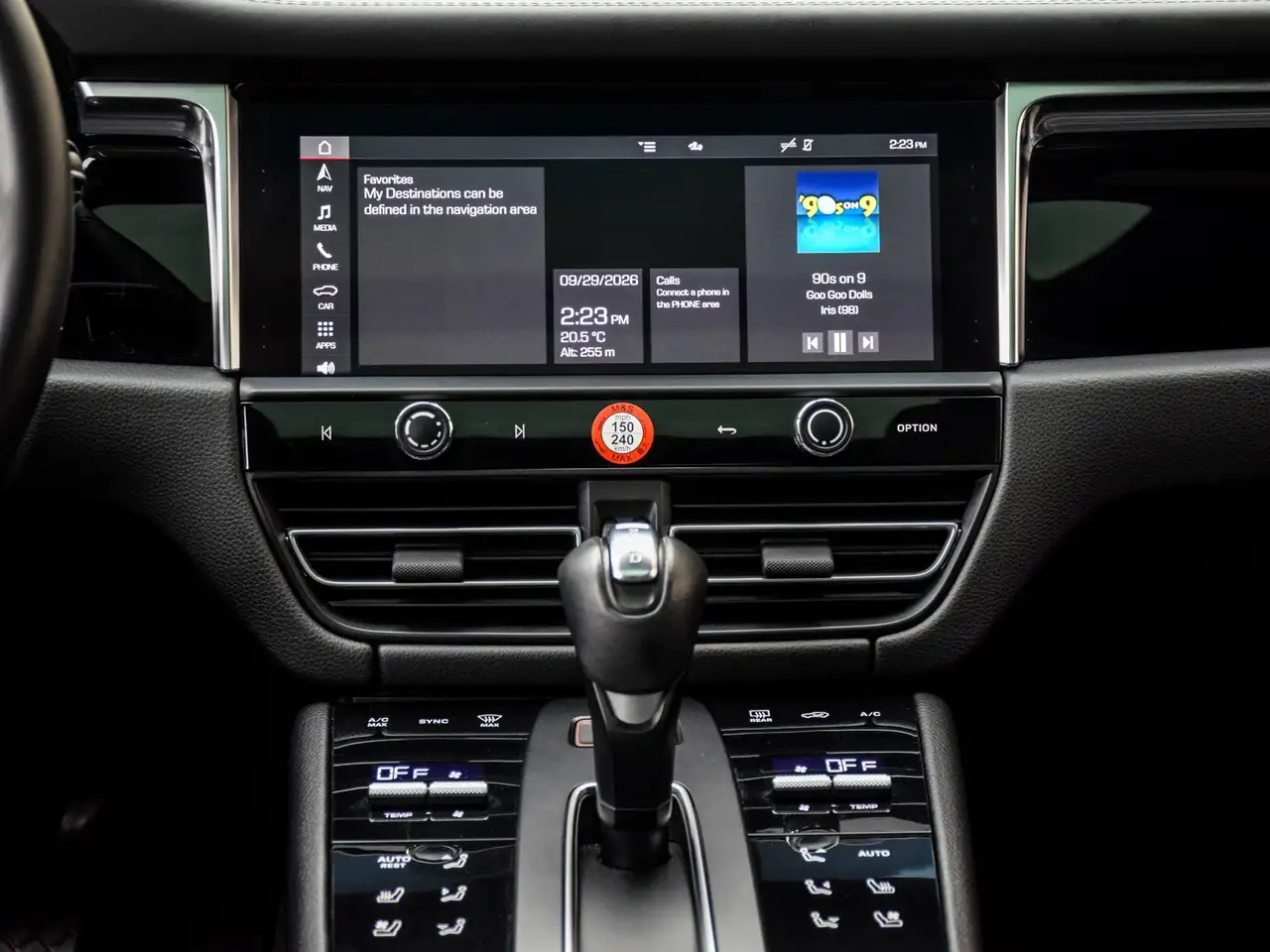 Porsche Macan - Image 19