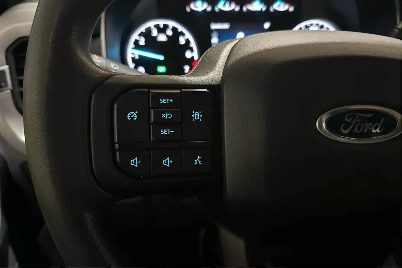 Ford F-150 - Image 21