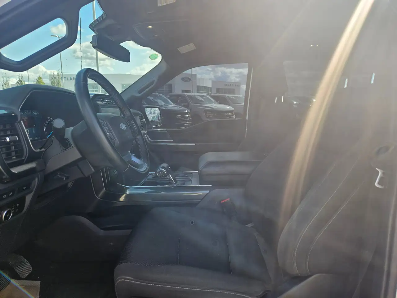 Ford F-150 - Image 8